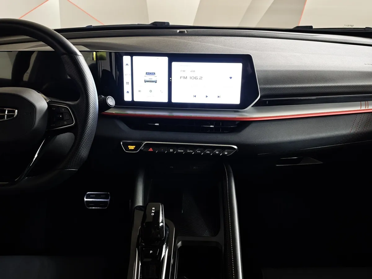 Geely Coolray 1.5T 7DCT 2WD (150 л.с.) Flagship Серый в АВИЛОН. Слайд №15