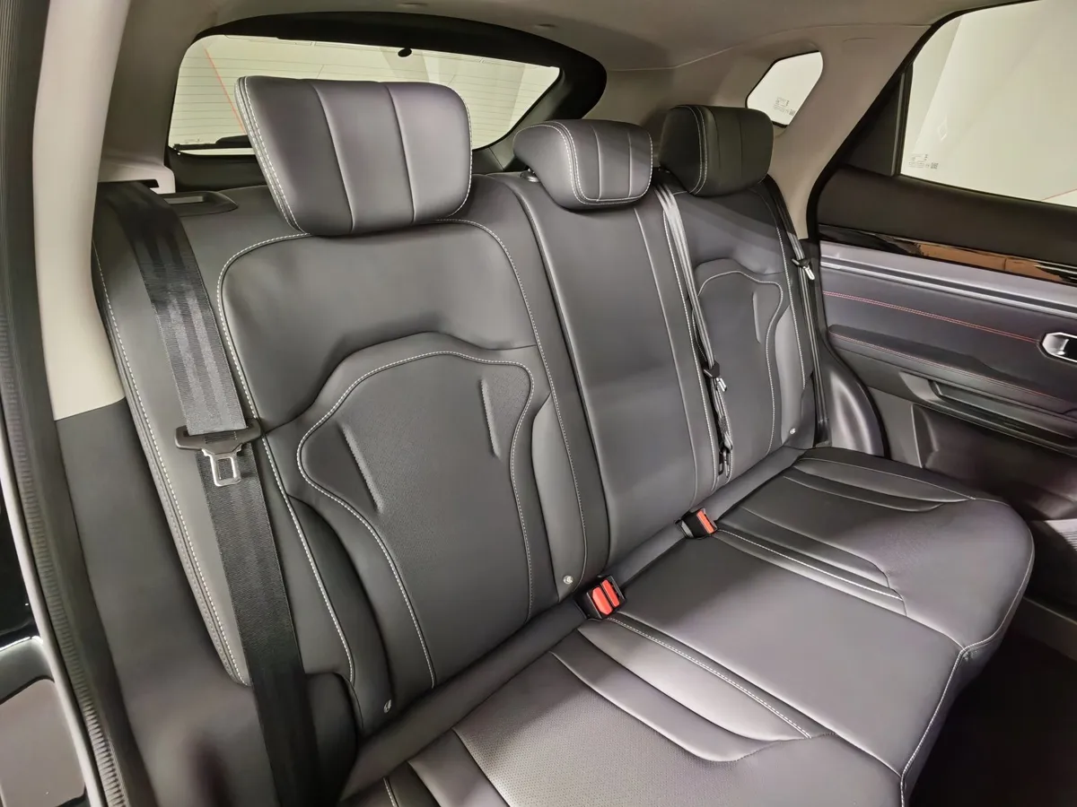 JETOUR Dashing 1.6T 7DCT 2WD (190 л.с.) Comfort Черный в АВИЛОН. Слайд №17