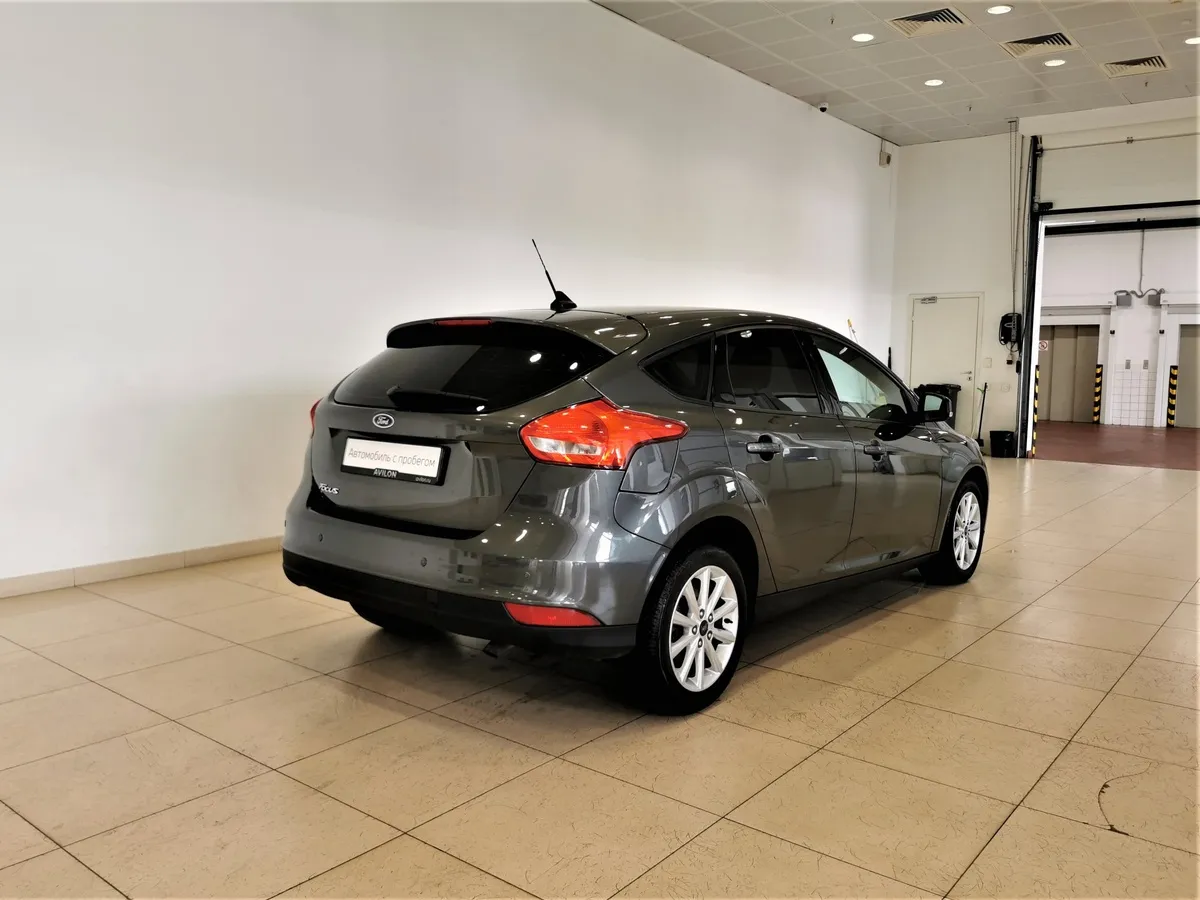 Ford Focus 1.6 Ti-VCT PowerShift (125 л.с.) SYNC Edition Серый в АВИЛОН. Слайд №2