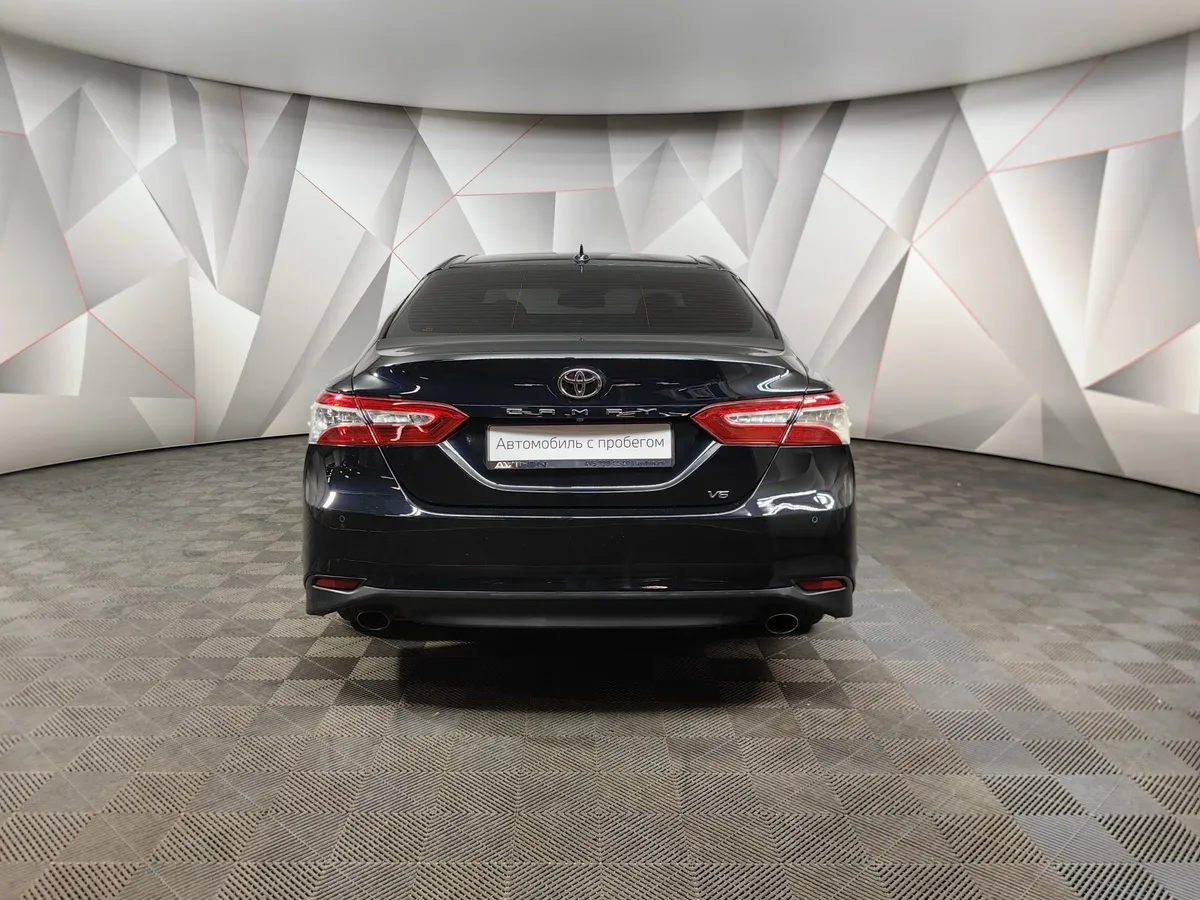 Toyota Camry 3.5 AT (249 л.с.) Черный в АВИЛОН. Слайд №8