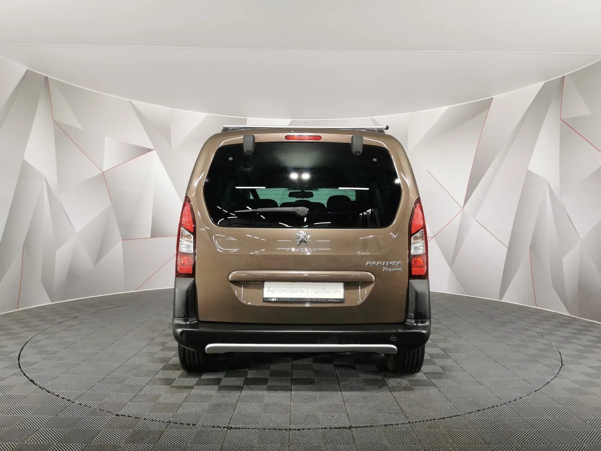 Peugeot Partner 1.6 HDi MT (90 л.с.) Коричневый в АВИЛОН. Слайд №8