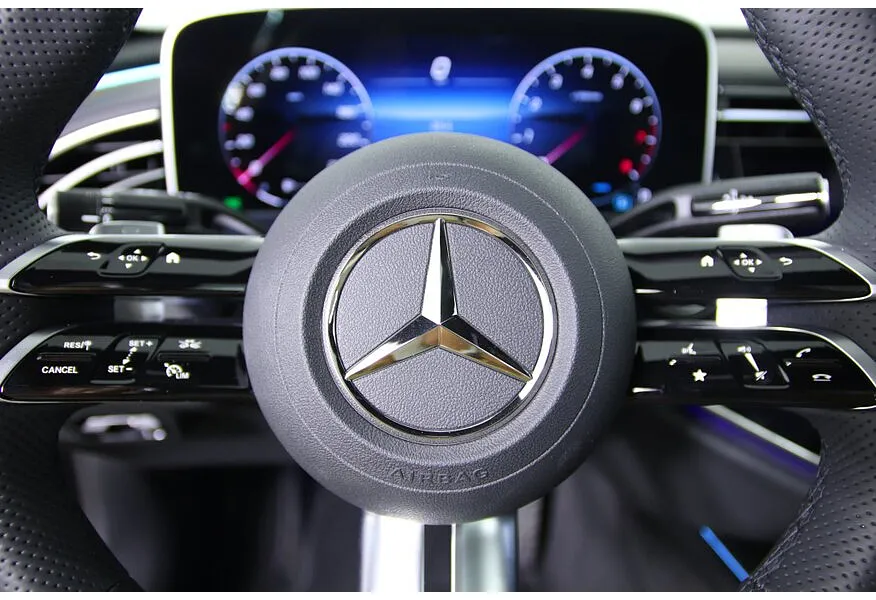 АВИЛОН - Mercedes-Benz E-Класс E 300 4MATIC (258 л.с.) Серый - slide 12