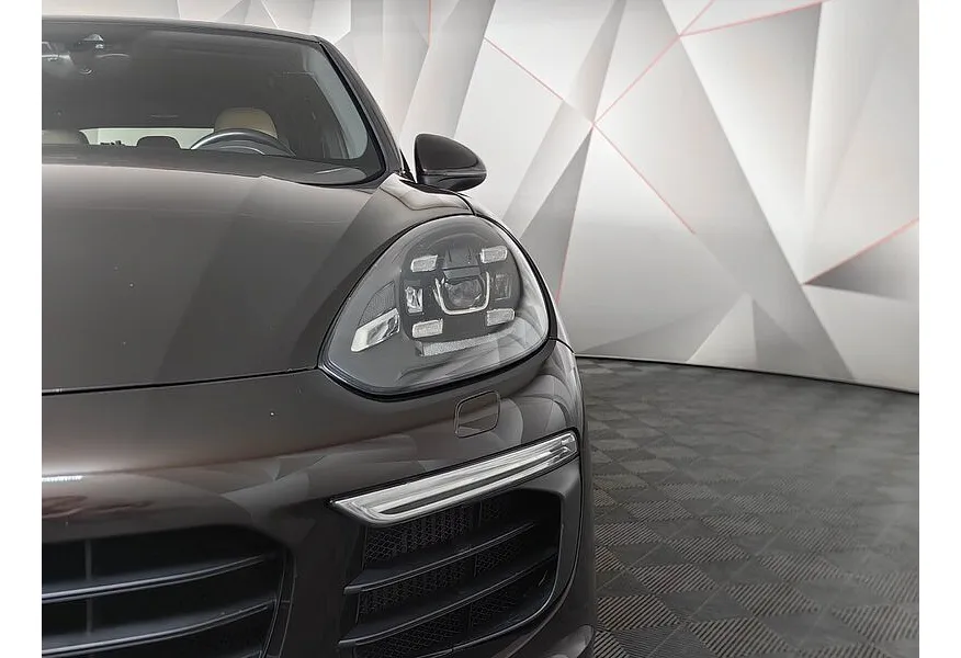 Porsche Cayenne Diesel 3.0 Tiptronic S AWD (245 л.с.) Коричневый в АВИЛОН. Слайд №9