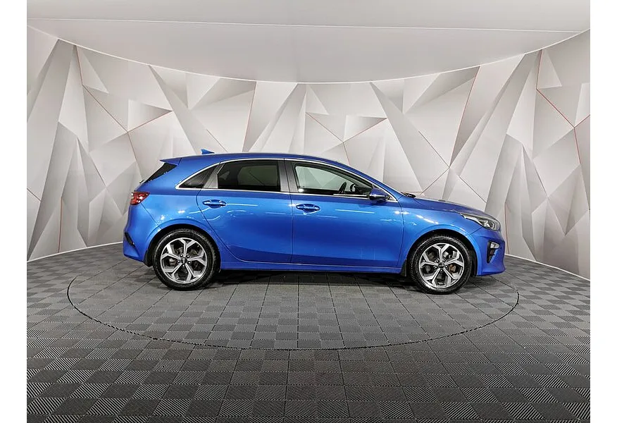 Kia Ceed 1.6 MPI AT (128 л.с.) Luxe Синий в АВИЛОН. Слайд №6