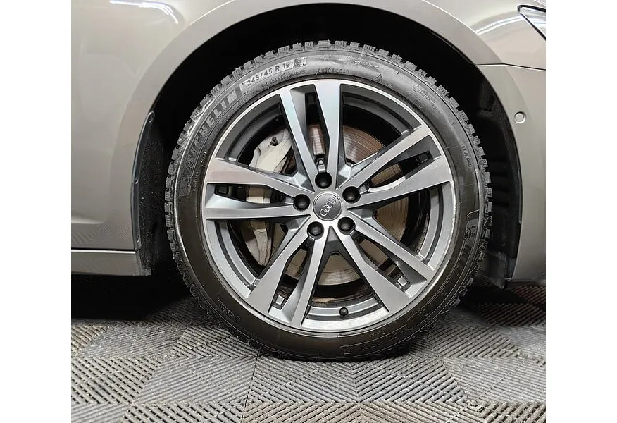 Audi A6 55 TFSI S tronic quattro (340 л.с.) Design Коричневый в АВИЛОН. Слайд №9