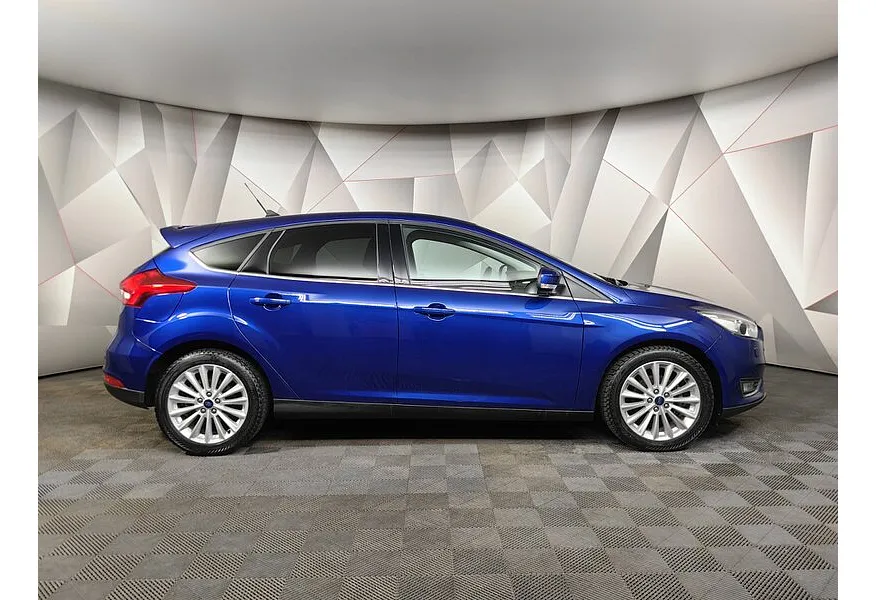 Ford Focus 1.6 Ti-VCT PowerShift (125 л.с.) Titanium Синий в АВИЛОН. Слайд №6