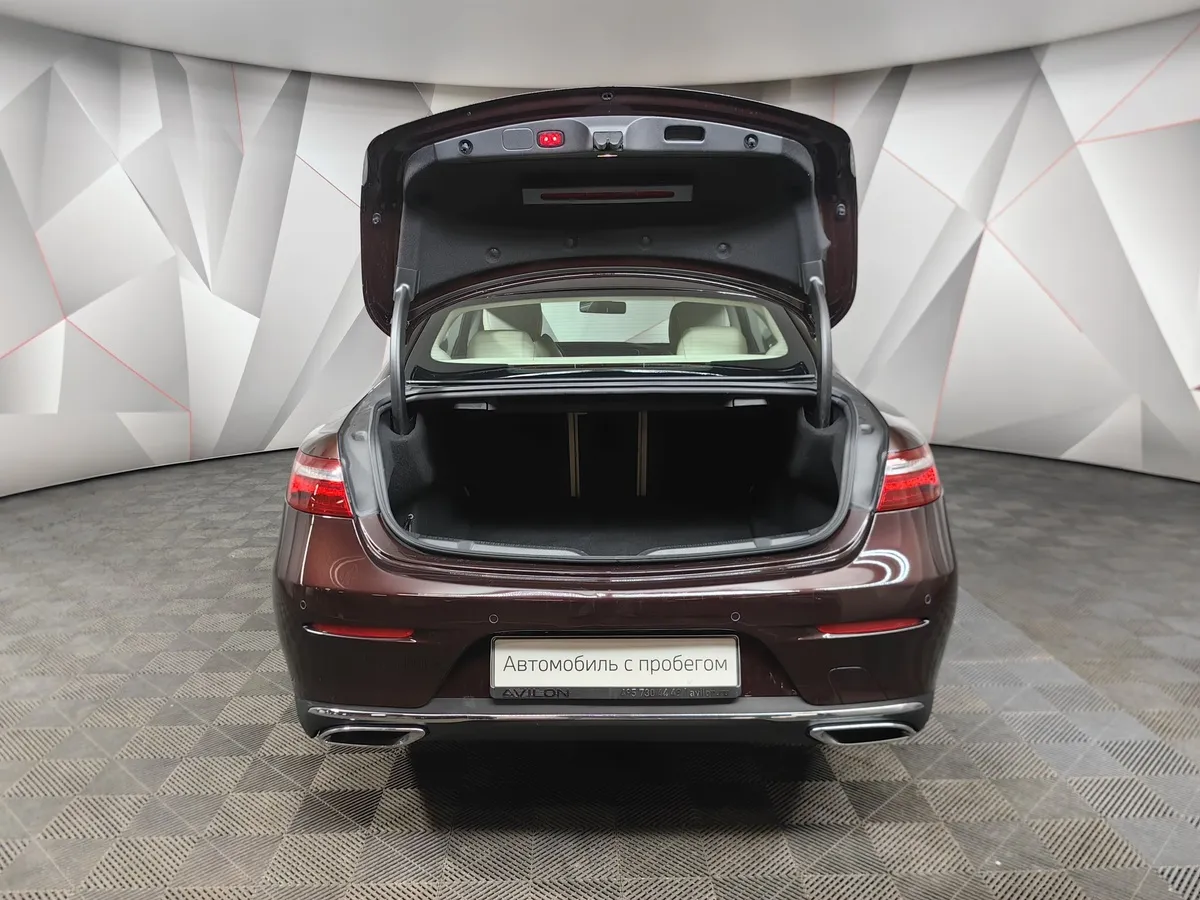 Mercedes-Benz E-Класс E 200 G-TRONIC (184 л.с.) Красный в АВИЛОН. Слайд №12