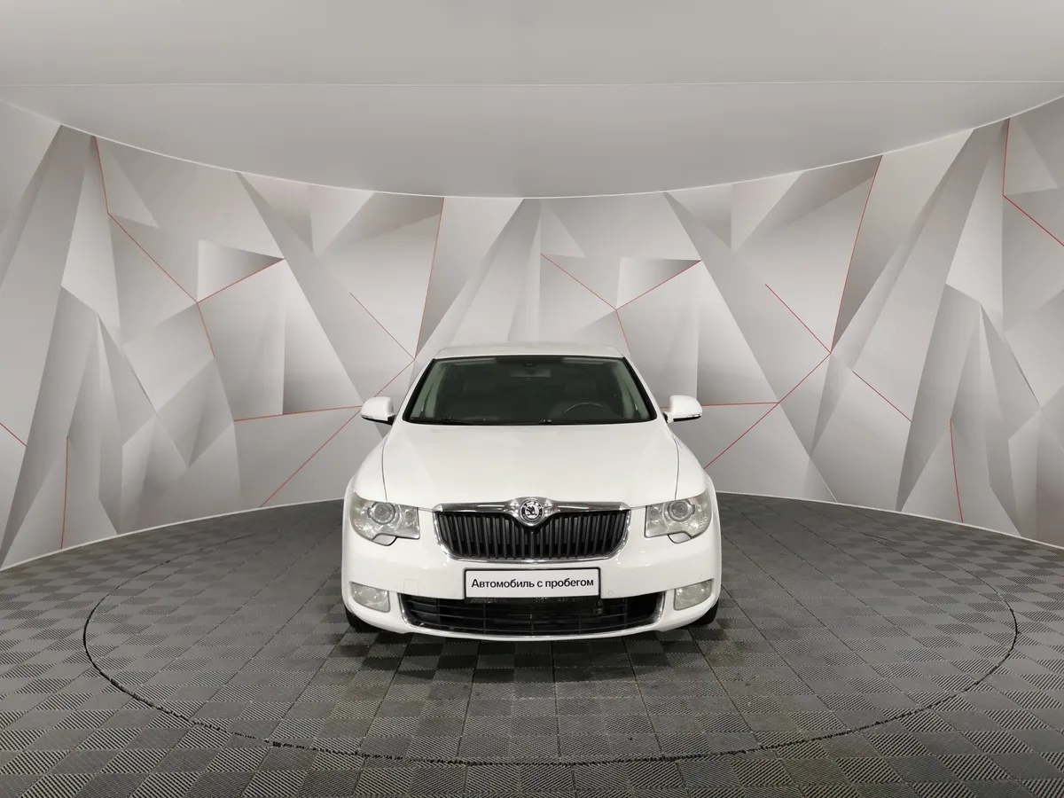 Skoda Superb 1.8 TSI DSG (152 л.с.) Белый в АВИЛОН. Слайд №7
