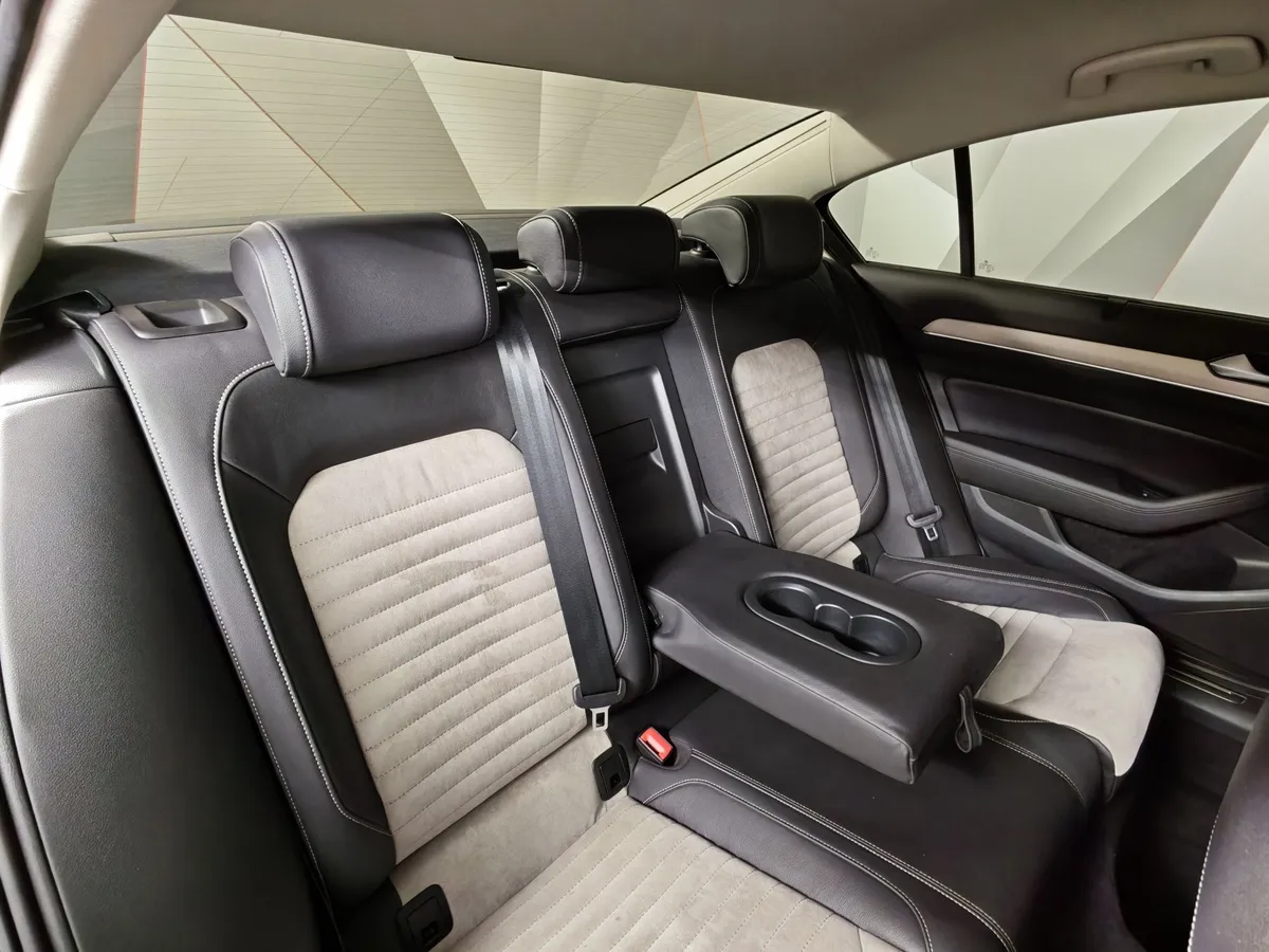 Volkswagen Passat 1.8 TSI BlueMotion DSG (180 л.с.) Highline Серый в АВИЛОН. Слайд №17