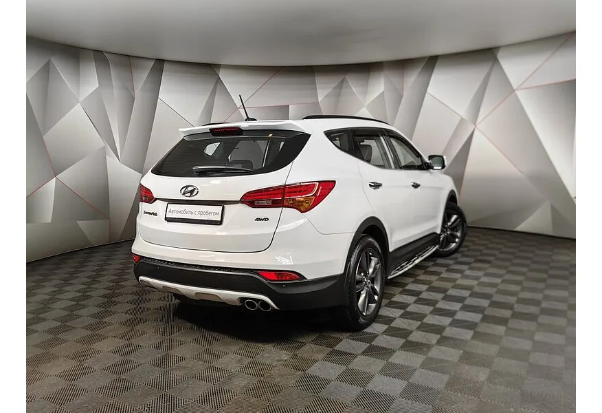 Hyundai Santa Fe 2.4 AT 4WD (175 л.с.) Dynamic Белый в АВИЛОН. Слайд №8