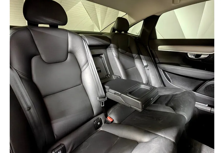 Volvo S90 2.0 T5 Drive-E AT (249 л.с.) Inscription Голубой в АВИЛОН. Слайд №16