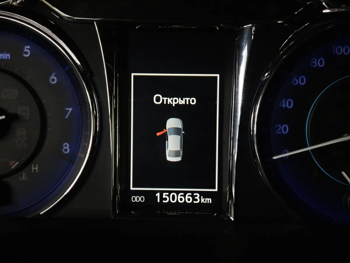 Toyota Camry 2.5 AT (181 л.с.) Черный в АВИЛОН. Слайд №17