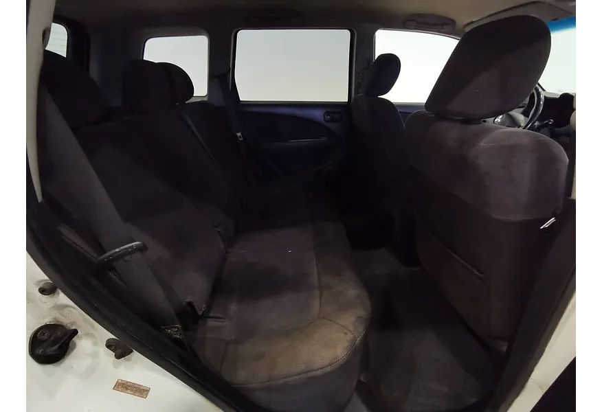 Mitsubishi Outlander 2.4 AT 4WD (160 л.с.) Белый в АВИЛОН. Слайд №15