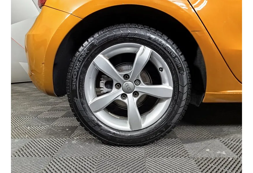 Audi A1 1.4 TFSI S-tronic (122 л.с.) Оранжевый в АВИЛОН. Слайд №9 Audi A1 1.4 TFSI S-tronic (122 л.с.) Оранжевый в АВИЛОН. Слайд №9