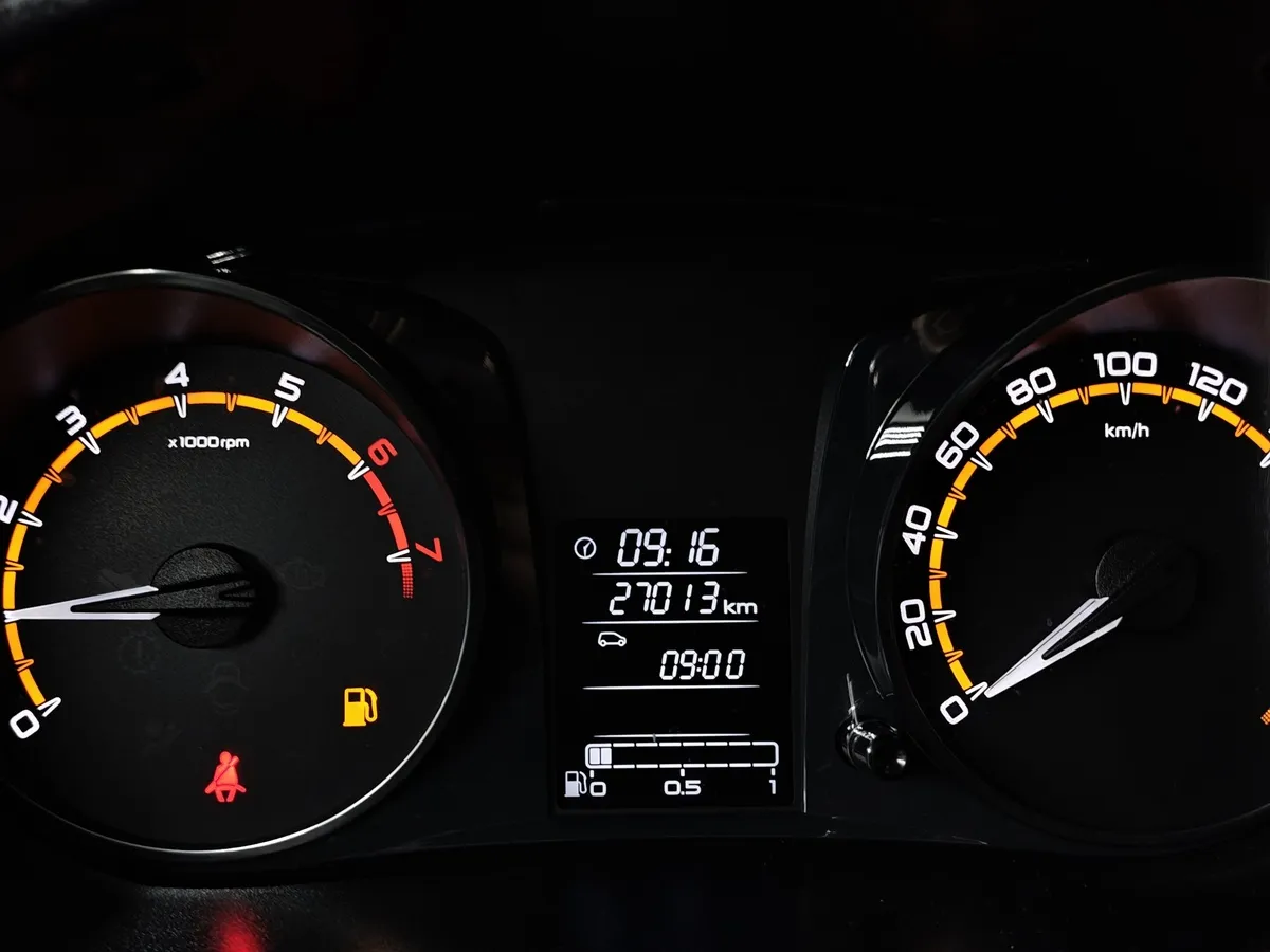 ВАЗ (Lada) Granta 1.6 MT 8кл (87 л.с.) Белый в АВИЛОН. Слайд №18