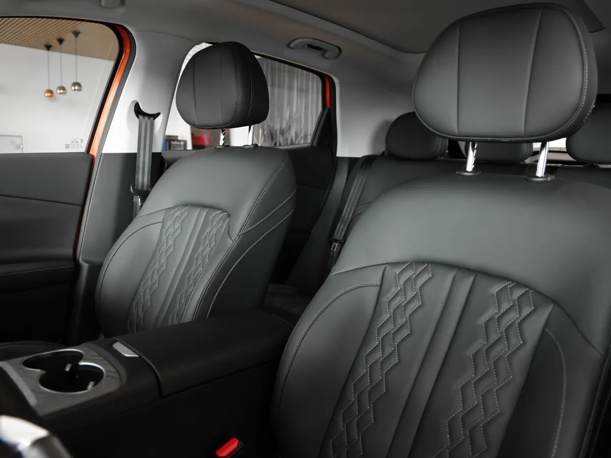 Tenet Plus L6 1.5T 6DCT 2WD (147 л.с.) Ультра Оранжевый в АВИЛОН. Слайд №12