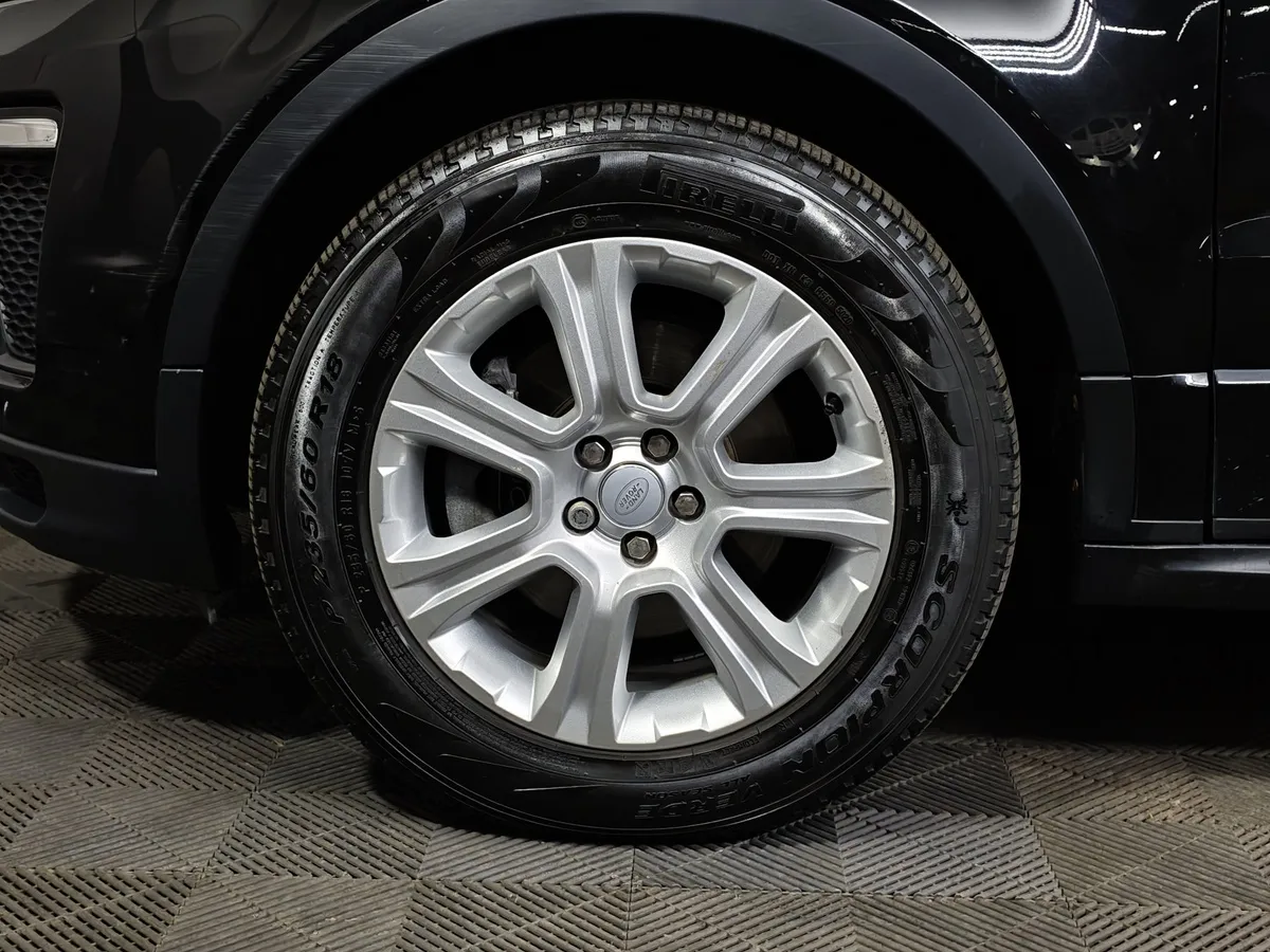Land Rover Range Rover Evoque 2.0 Si4 AT AWD (240 л.с.) SE Dynamic Черный в АВИЛОН. Слайд №9