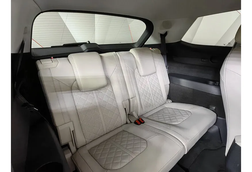 Audi Q6 2.5 TFSI S-tronic quattro (299 л.с.) Roadjet Cloud Type Feather Forest Suit Черный в АВИЛОН. Слайд №23