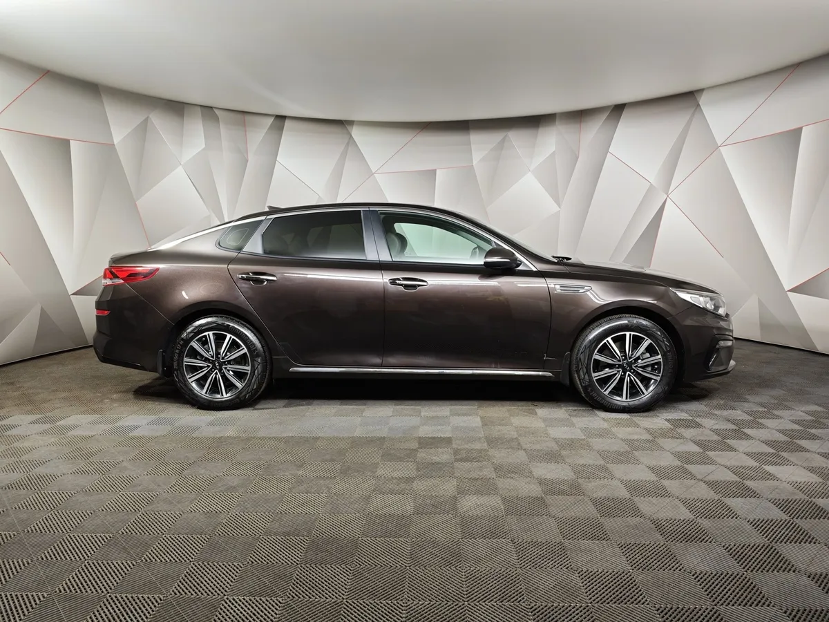 Kia Optima 2.4 GDI AT (188 л.с.) Luxe Коричневый в АВИЛОН. Слайд №6