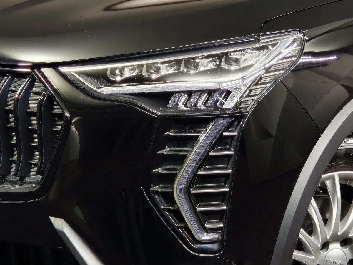 Haval Jolion 1.5 DCT (143 л.с.) Premium Черный в АВИЛОН. Слайд №10
