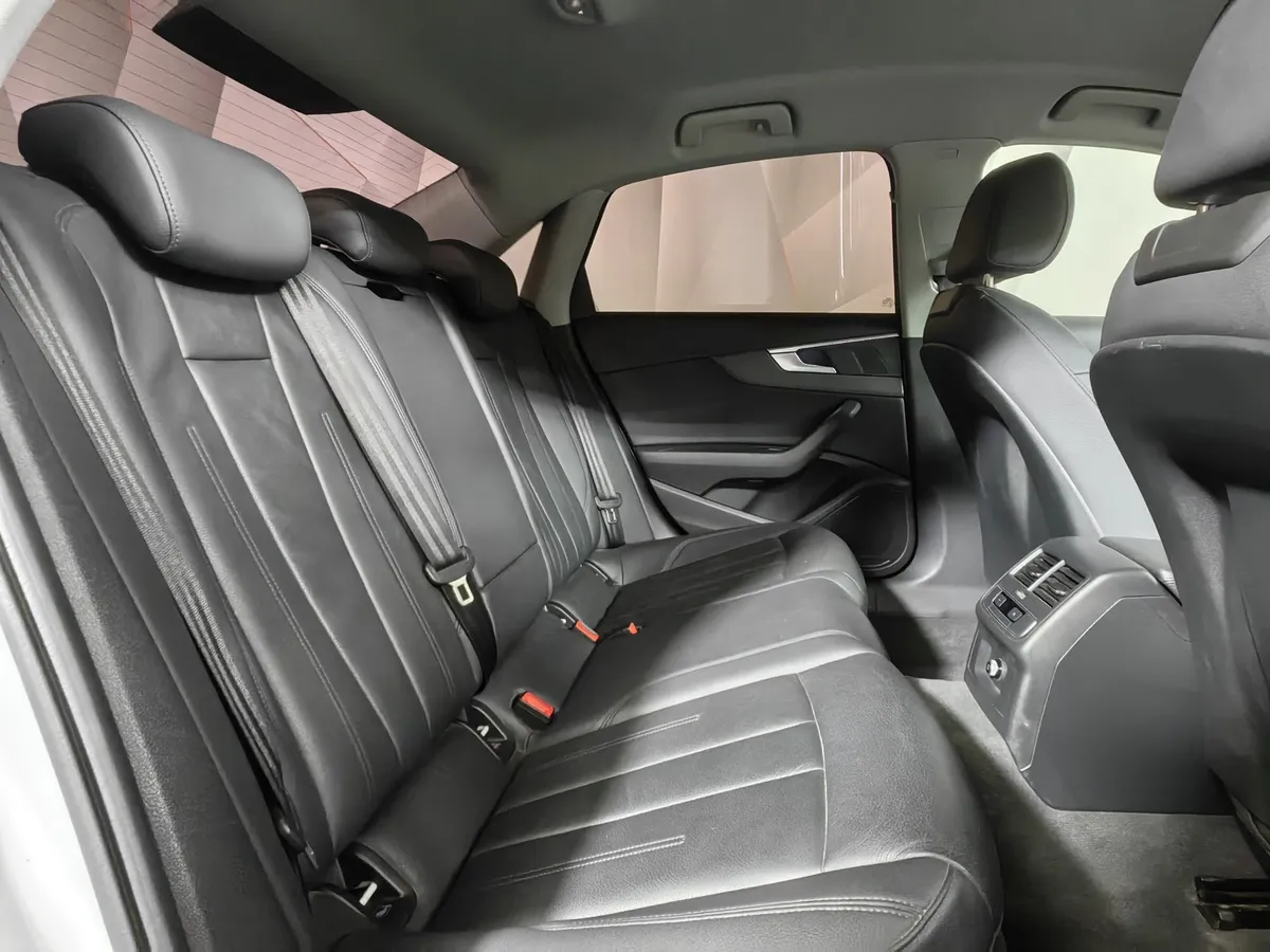 Audi A4 2.0 TFSI S tronic quattro (249 л.с.) Advance Белый в АВИЛОН. Слайд №16