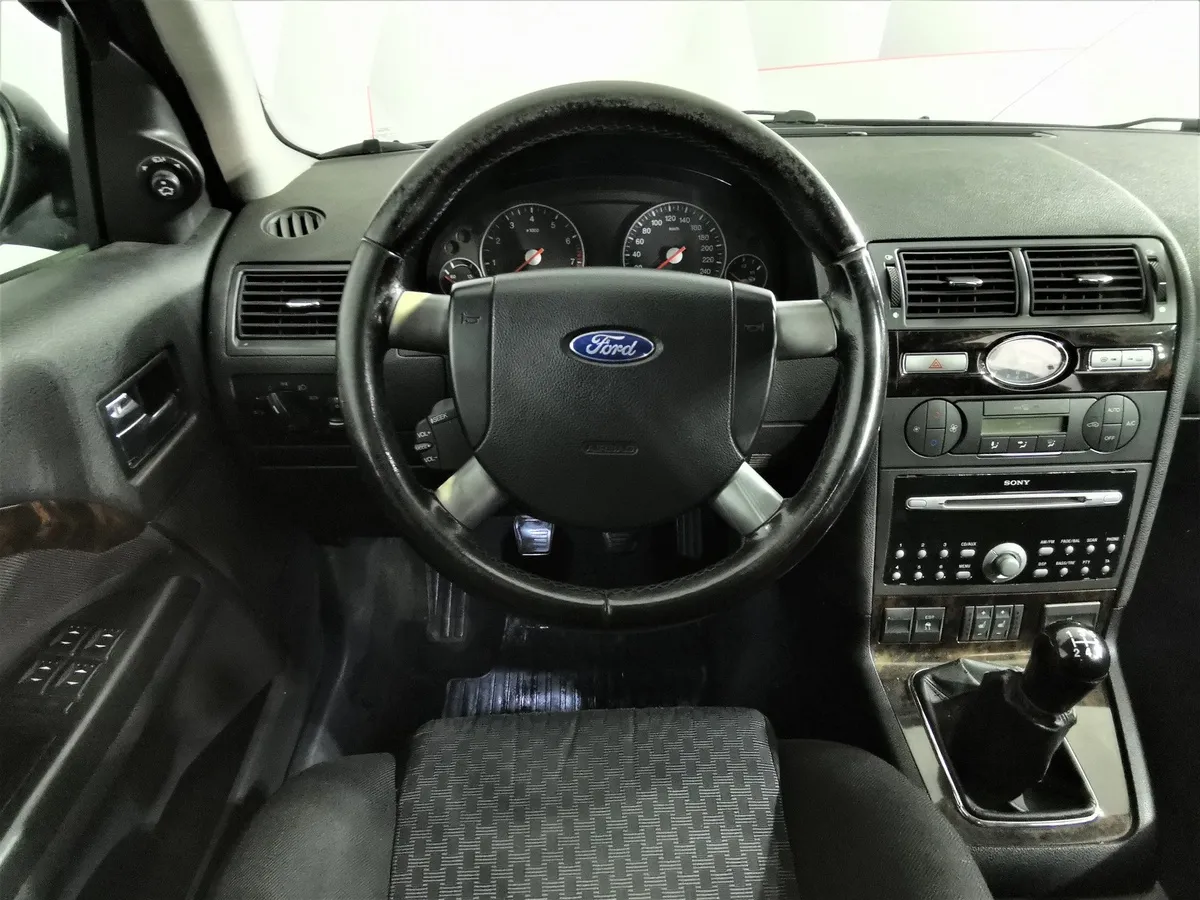 Ford Mondeo 2.0 MT (145 л.с.) Серый в АВИЛОН. Слайд №19