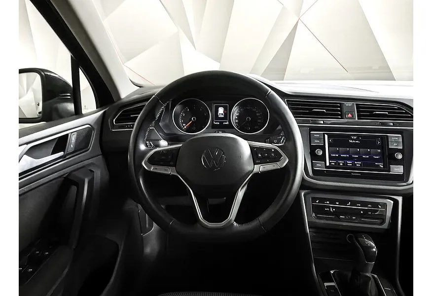 АВИЛОН - Volkswagen Tiguan 1.4 TSI AT (150 л.с.) Respect Черный - slide 10