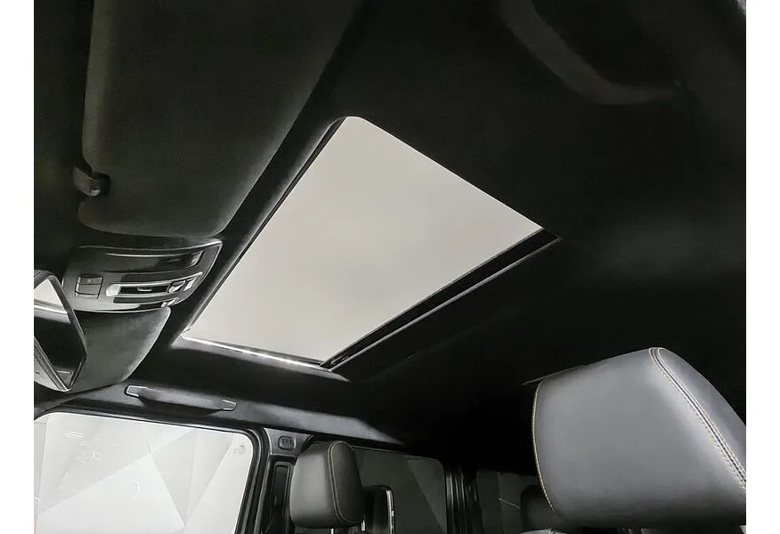 Mercedes-Benz G-Класс G 63 AMG Speedshift Plus 9G-Tronic (571 л.с.) Оранжевый в АВИЛОН. Слайд №21