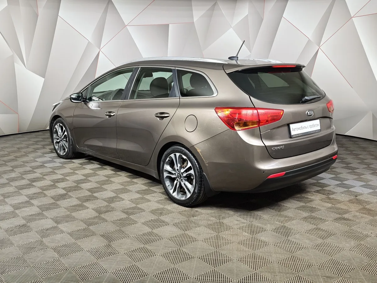 Kia Ceed 1.6 AT (130 л.с.) Classic Коричневый в АВИЛОН. Слайд №4
