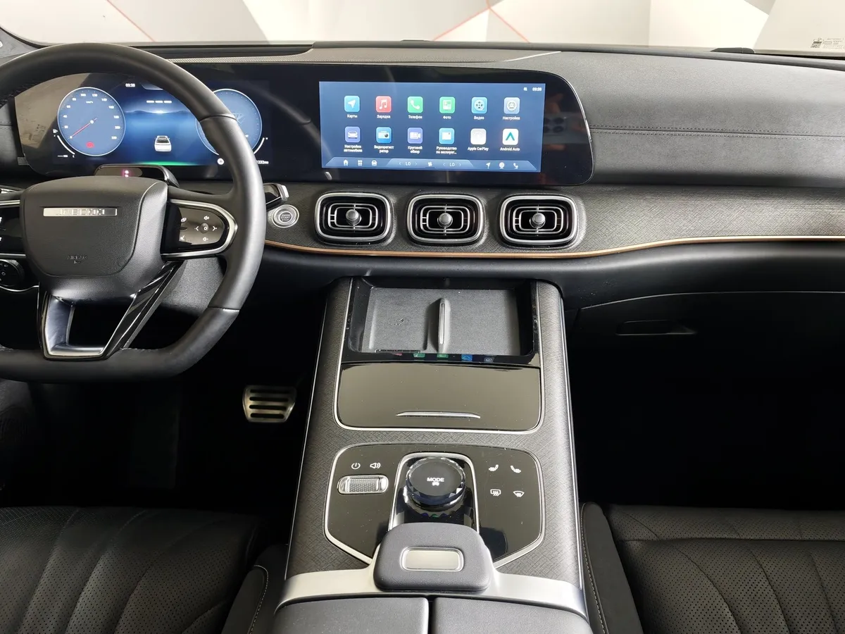 JAECOO J8 2.0 DCT 4WD (249 л.с.) Престиж (двухцветный) Серый в АВИЛОН. Слайд №15
