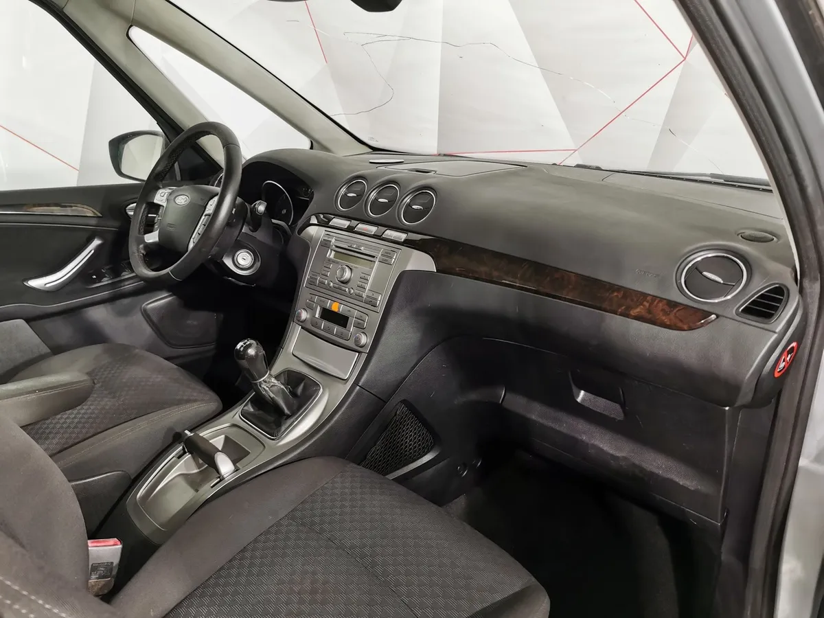 Ford Galaxy 2.0 MT (145 л.с.) Серый в АВИЛОН. Слайд №10
