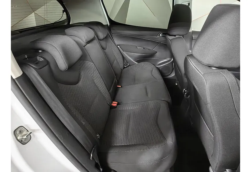 Peugeot 308 1.6 VTi AT (120 л.с.) Белый в АВИЛОН. Слайд №15