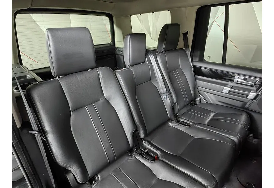 Land Rover Discovery 3.0 TD AT (245 л.с.) SE Черный в АВИЛОН. Слайд №17