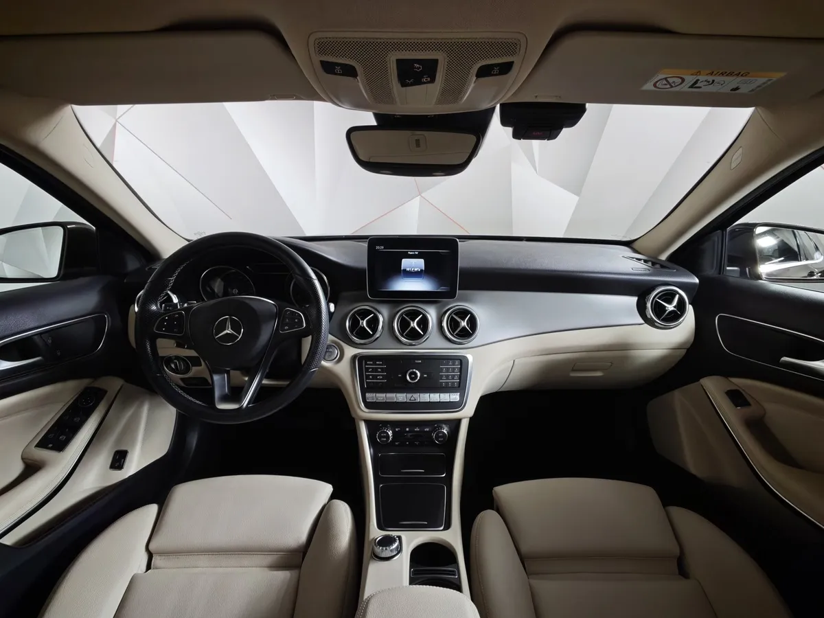Mercedes-Benz GLA 250 7G-DCT 4MATIC (211 л.с.) Особая серия Коричневый в АВИЛОН. Слайд №14
