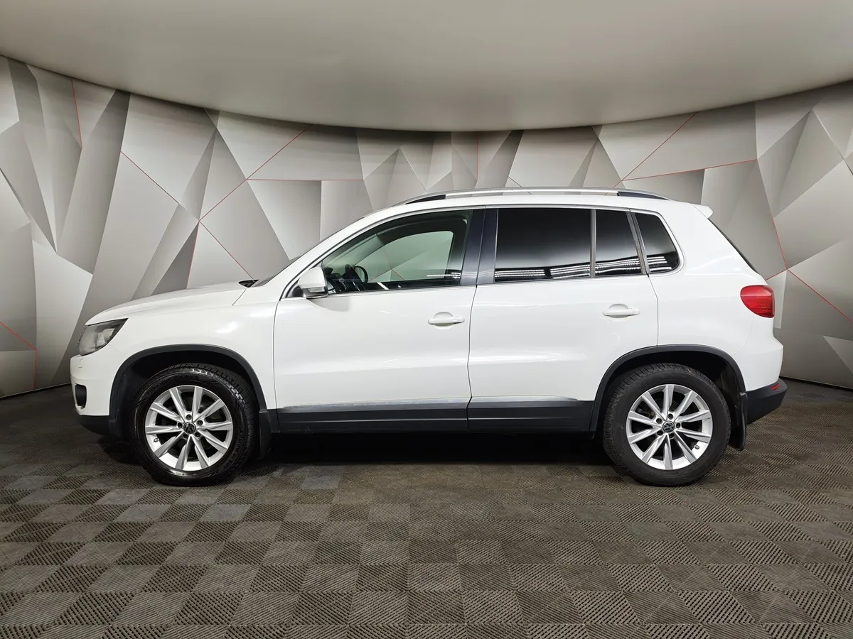 Volkswagen Tiguan 2.0 TSI 4Motion AT (170 л.с.) Track & Field Белый в АВИЛОН. Слайд №5
