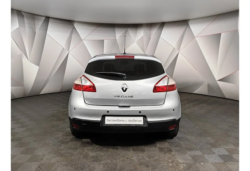 Renault Megane 1.6 MT (106 л.с.) Голубой в АВИЛОН. Слайд №8 Renault Megane 1.6 MT (106 л.с.) Голубой в АВИЛОН. Слайд №8