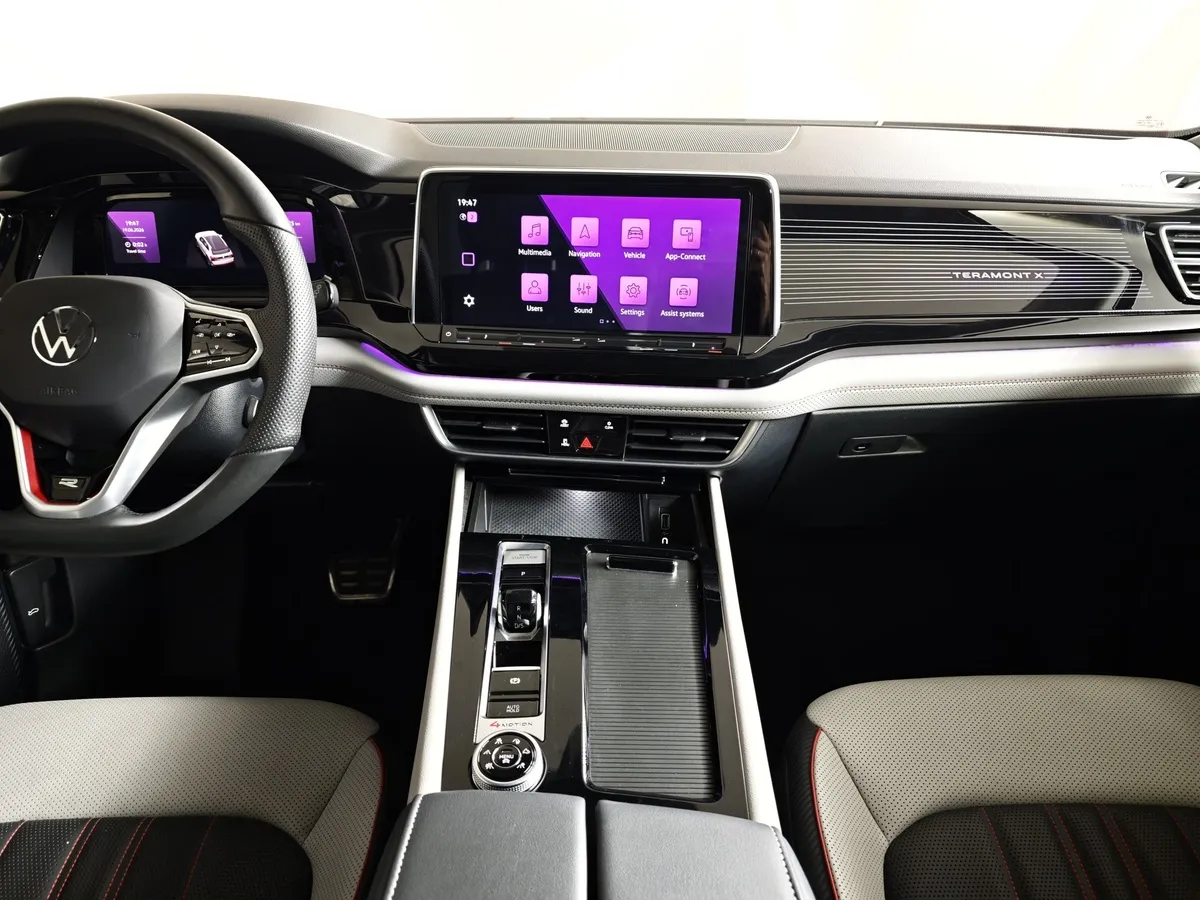 Volkswagen Teramont X 2.0 7DSG AWD (220 л.с.) Top Черный в АВИЛОН. Слайд №13