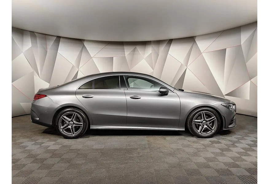 Mercedes-Benz CLA 200 7G-DCT (150 л.с.) Sport Серый в АВИЛОН. Слайд №6