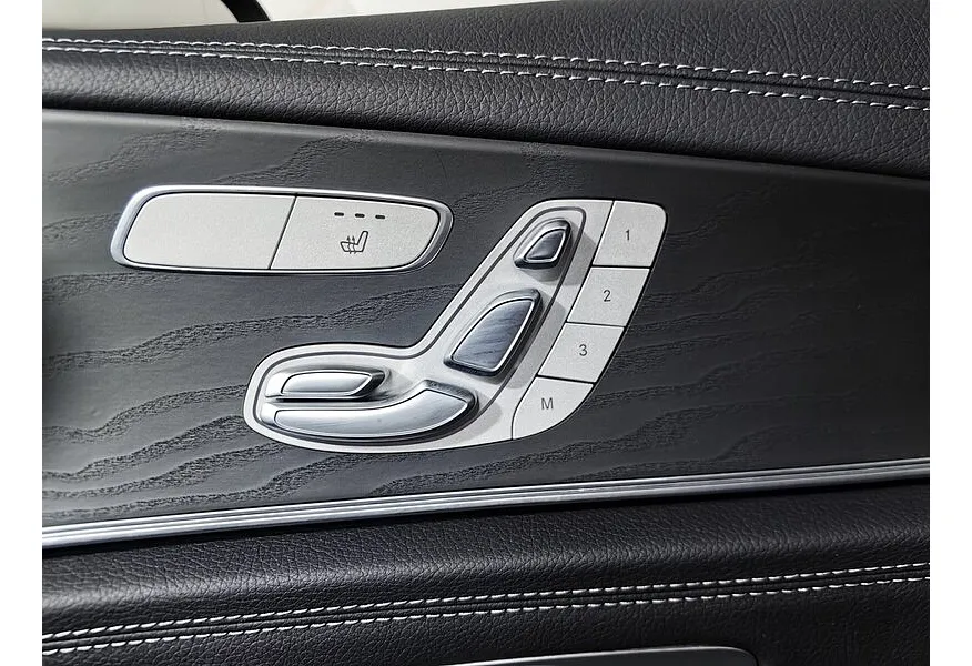 Mercedes-Benz E-Класс E 300 d 4MATIC 9G-TRONIC (249 л.с.) Sport Plus Черный в АВИЛОН. Слайд №23