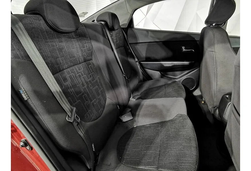 Kia Rio 1.6 AT (123 л.с.) Красный в АВИЛОН. Слайд №9