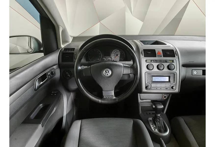 АВИЛОН - Volkswagen Touran 1.4 TSI DSG (140 л.с.) Conceptline Серебристый - slide 11