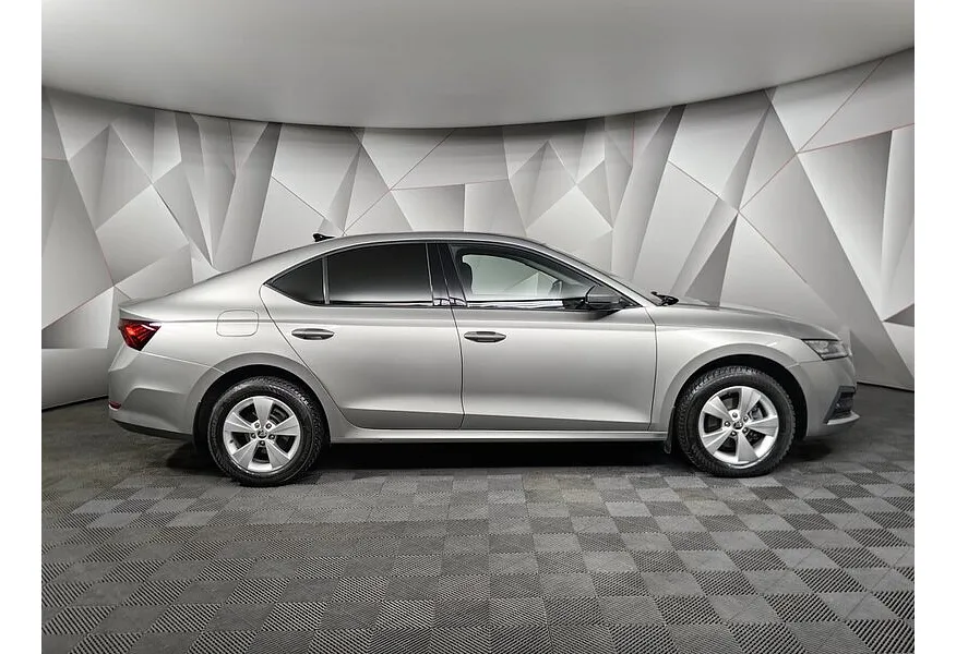 Skoda Octavia 1.4 AT FWD (150 л.с.) Коричневый в АВИЛОН. Слайд №6