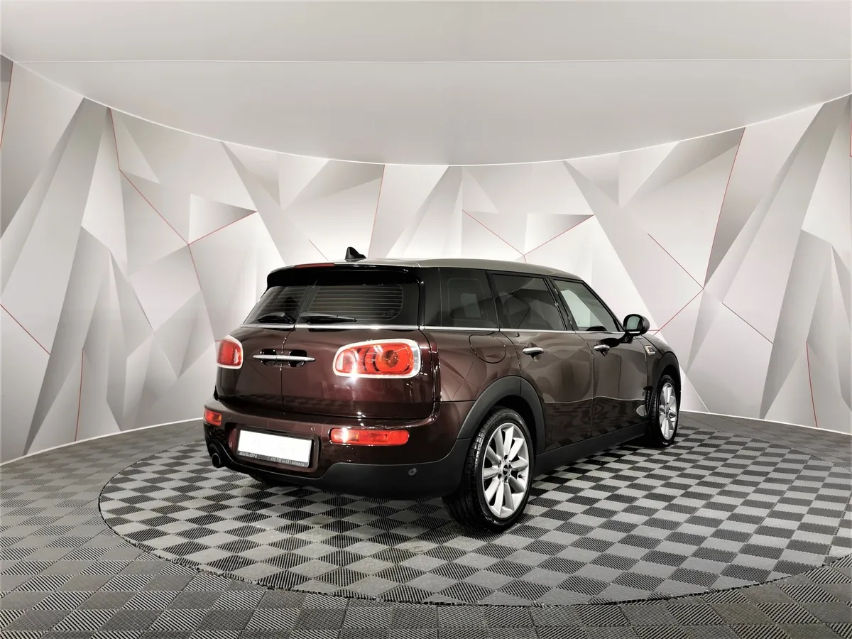 MINI Clubman Cooper 1.5 AT (136 л.с.) Красный в АВИЛОН. Слайд №2