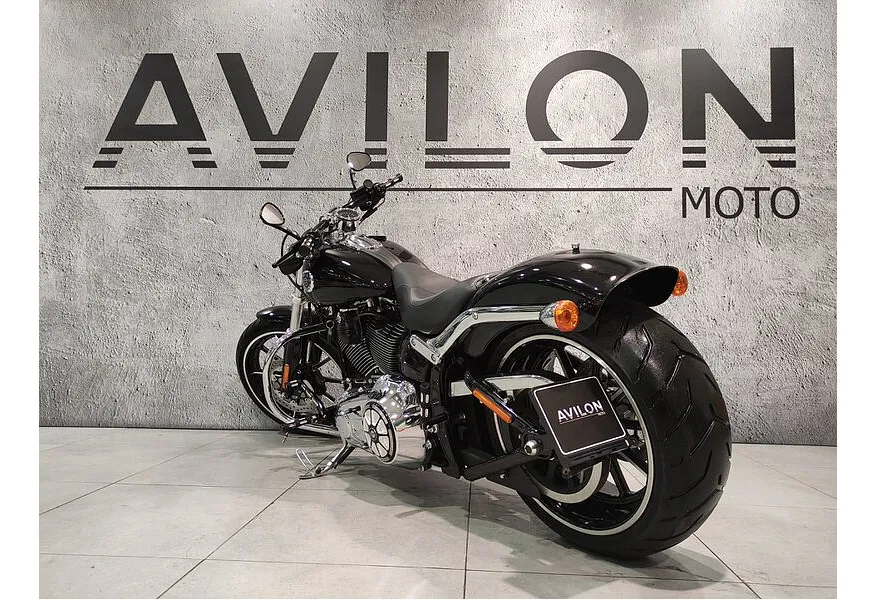 Harley-Davidson Breakout 103 1690 см³ (74 л.с.) (74) 1690 Черный в АВИЛОН. Слайд №4