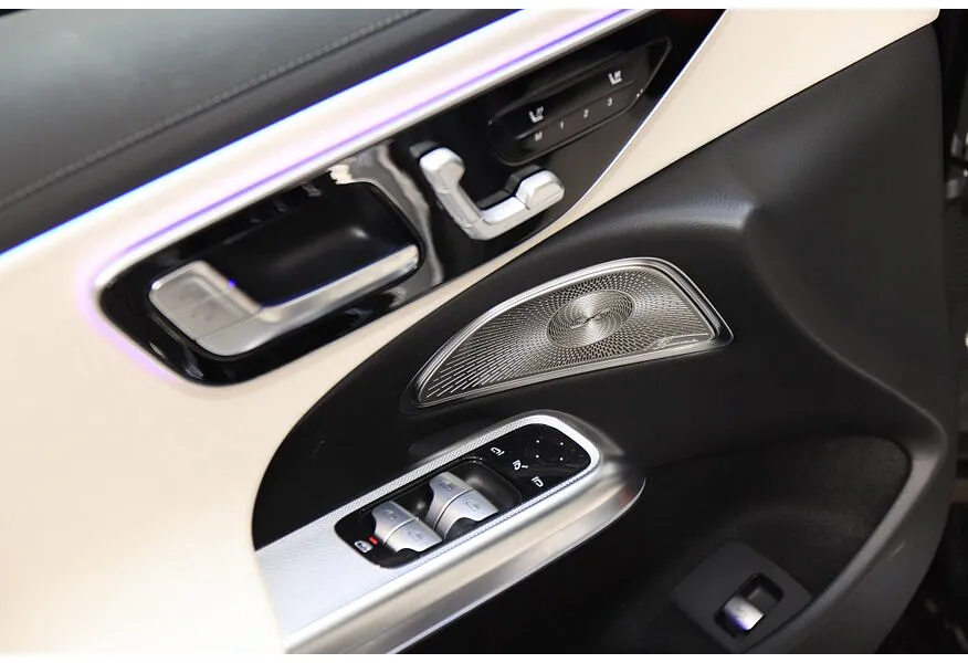 Mercedes-Benz E-Класс E 300 4MATIC (258 л.с.) Черный в АВИЛОН. Слайд №11