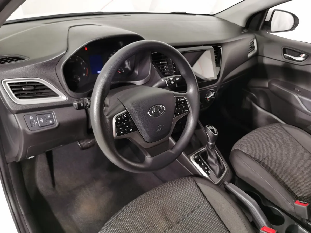 Hyundai Solaris 1.6 AT (123 л.с.) Active Белый в АВИЛОН. Слайд №18