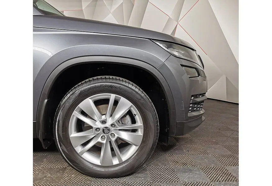 Skoda Kodiaq 1.4 TSI DSG 4X4 (150 л.с.) Серый в АВИЛОН. Слайд №9
