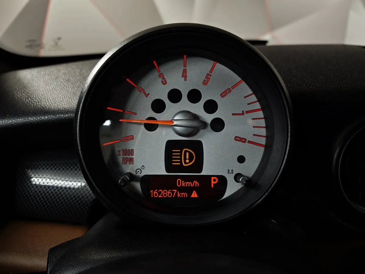 Mini Coupe 1.6 AT (184 л.с.) Зеленый в АВИЛОН. Слайд №12