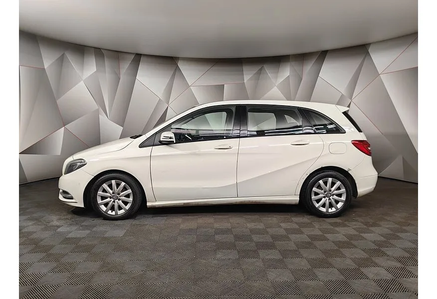 LIVE. Слайд №3