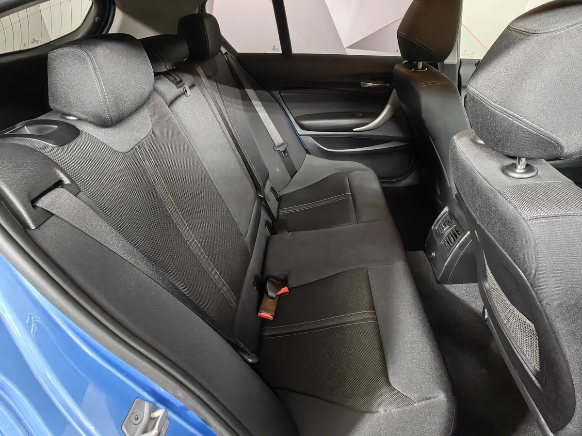 BMW 1 серия 118i AT (136 л.с.) Синий в АВИЛОН. Слайд №14